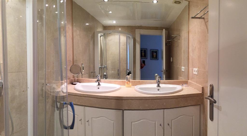 Sinfonia Del Mar Apartment Естепона Екстериор снимка