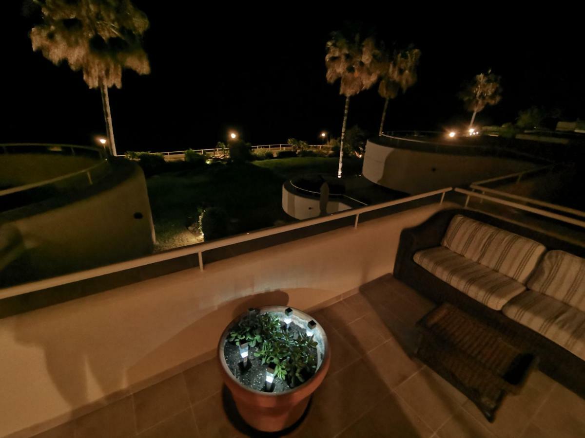 Sinfonia Del Mar Apartment Естепона Екстериор снимка